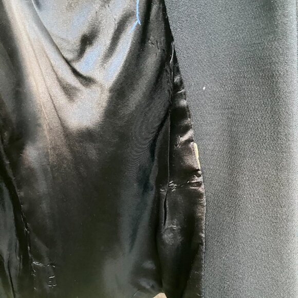 Vintage Black Wool Lined Coat with Dark Mink Collar Nice Seam Detail XL - Picture 8 of 8